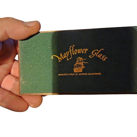 MAYFLOWER GLASS "NINA" ship in a bottle with box and stand - Picture 4 of 6